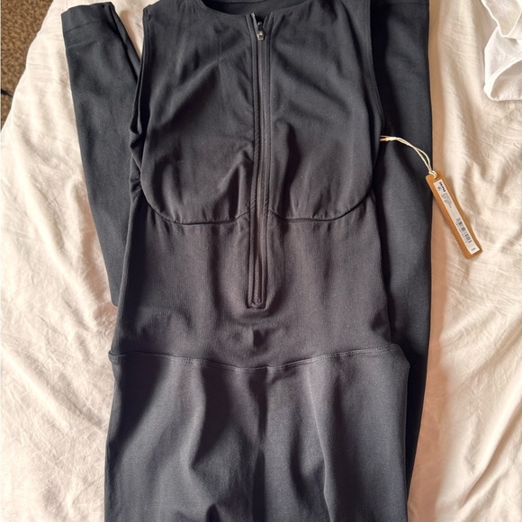 SKIMS Pants - SKIMS NWT catsuit